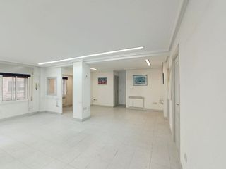 Piso en venta en Plaza España - Villa Pilar - Reyes Católicos - Vadillos en Burgos