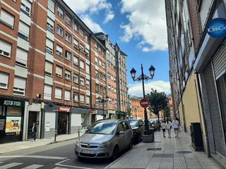 Piso en venta en Milán - Pumarín - Teatinos en Oviedo