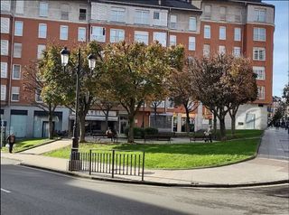 Piso en venta en Milán - Pumarín - Teatinos en Oviedo