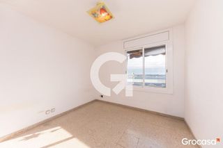 Piso en venta en Torrent Ballester en Viladecans