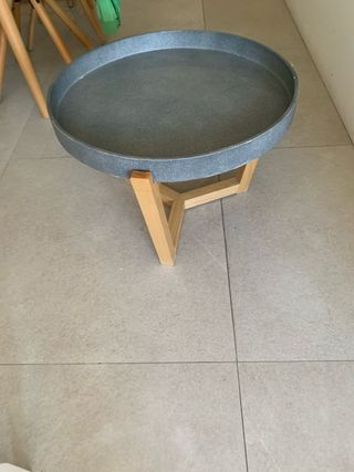 Due tavolini rotondi