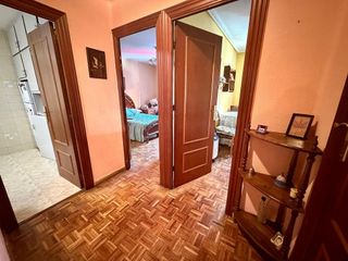 Casa adosada en venta en La Chantría - La Lastra en León