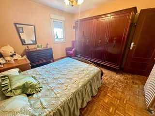 Casa adosada en venta en La Chantría - La Lastra en León