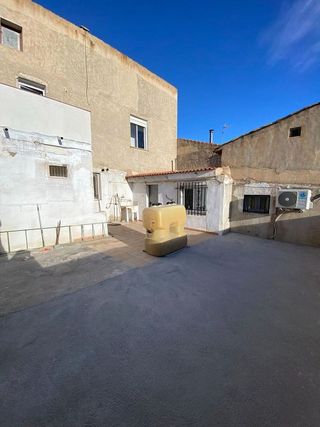 Casa adosada en venta en Moratalla