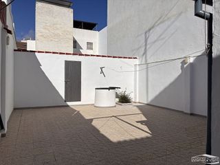 Casa adosada en venta en Lucena