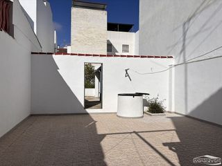 Casa adosada en venta en Lucena