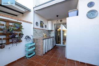 Chalet en venta en Zubia (La)