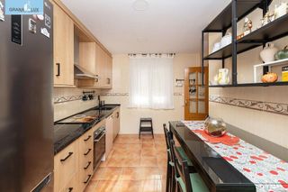 Chalet en venta en Zubia (La)