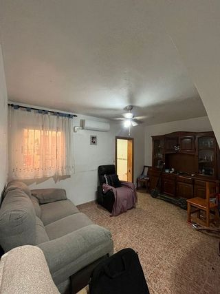 Casa adosada en venta en Piedras Redondas – Torrecárdenas en Almería