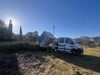 Renault Master 3500 kg volquete