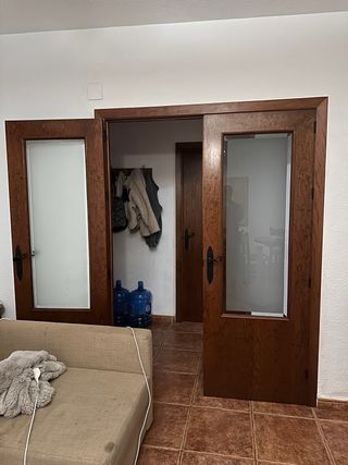 Puertas (8) de madera interior