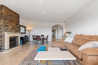 Piso en venta en Los Arqueros-Puerto del Almendro en Benahavís