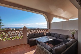 Piso en venta en Los Arqueros-Puerto del Almendro en Benahavís