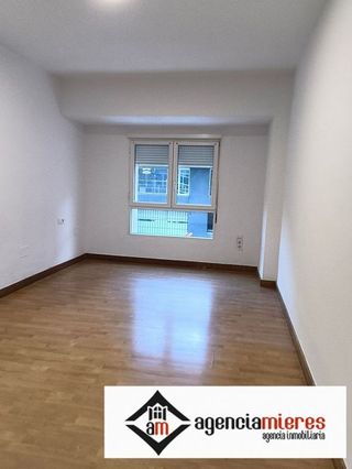Piso en venta en Laviada en Gijón