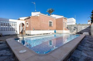Chalet en venta en La Siesta - El Salado - Torreta en Torrevieja