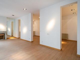 Piso en alquiler en Cortes - Huertas en Madrid