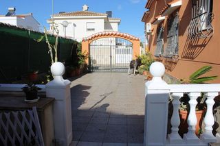 Chalet en venta en Oliva Playa en Oliva