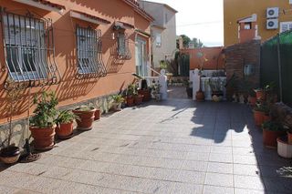 Chalet en venta en Oliva Playa en Oliva