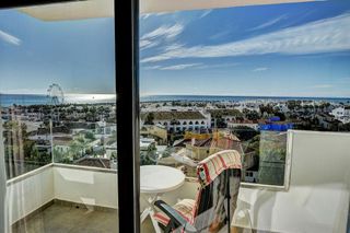 Piso en venta en La Carihuela en Torremolinos