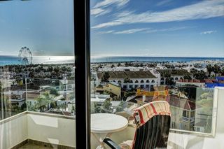 Piso en venta en La Carihuela en Torremolinos