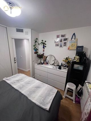 Piso en venta en Apóstol Santiago en Madrid