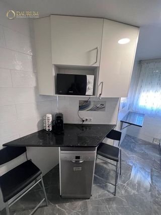 Piso en venta en Apóstol Santiago en Madrid
