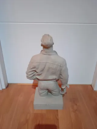 Figura de piedra decorativa