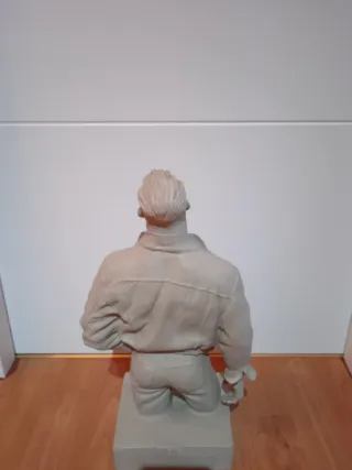 Figura de piedra decorativa