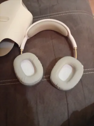 Cascos Airpods gris plata