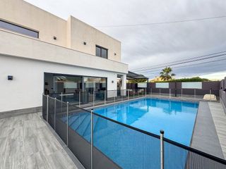 Chalet en venta en La Siesta - El Salado - Torreta en Torrevieja