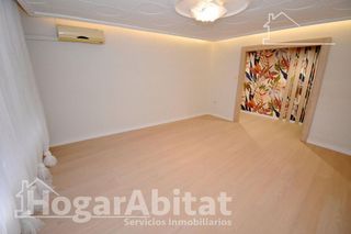 Piso en venta en Piscinas en Villarreal