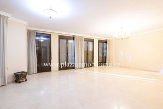 Piso en venta en Lucena