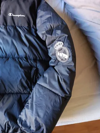 Abrigo Champion Negro