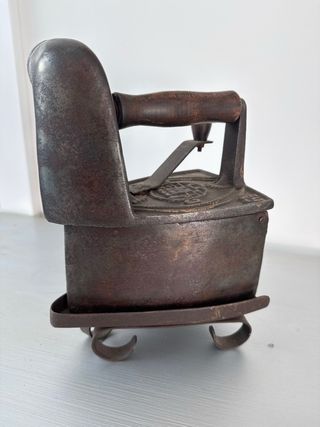 Plancha antigua de carbón