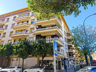 Piso en venta en La Buhaira en Sevilla