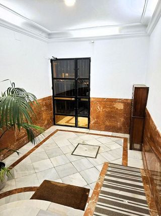 Piso en venta en La Buhaira en Sevilla