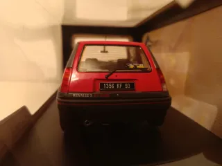 Renault 5 GT Turbo Fase 1 1:18 Solido