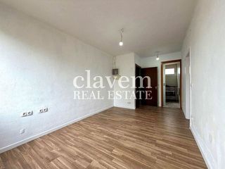 Piso en venta en Ciutat Meridiana en Barcelona