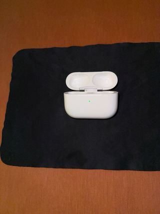 Estuche Auriculares Blanco AirPods Pro 2