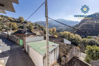 Chalet en venta en Barrio de la Vega en Monachil