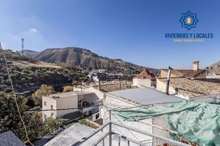 Chalet en venta en Barrio de la Vega en Monachil