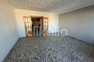 Chalet en venta en Yecla