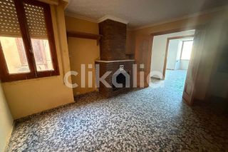 Chalet en venta en Yecla