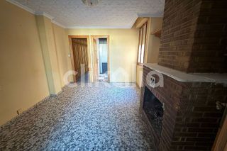 Chalet en venta en Yecla