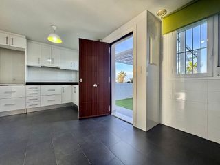 Casa adosada en venta en Nueva Torrevieja - Aguas Nuevas en Torrevieja