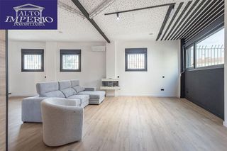 Piso en venta en Bola de Oro - Serrallo en Granada