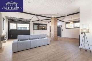 Piso en venta en Bola de Oro - Serrallo en Granada