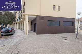 Piso en venta en Bola de Oro - Serrallo en Granada
