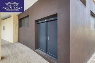 Piso en venta en Bola de Oro - Serrallo en Granada