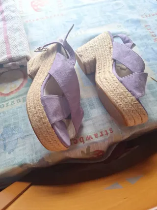 Sandalias lilas nuevas no hago envios